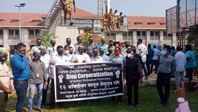 Photo of Gandhi Jayanti Day – Defence Workers observe Hunger Fast against Corporatisation of Ordnance Factories