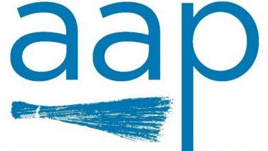 Photo of Delhi Police Harassing AAP Volunteers For Putting Posters Questioning PM For Unavailability Of Vaccines : AAP