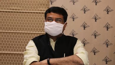 Photo of Dharmendra Pradhan Inaugurates Jumbo Covid-Care Facility With Oxygen In Burnpur, West Bengal