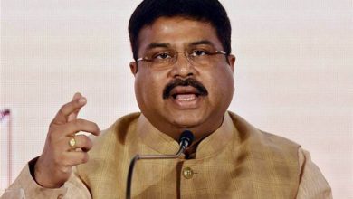 Photo of Petroleum Minister lays foundation stone for the first 50 LNG fueling stations