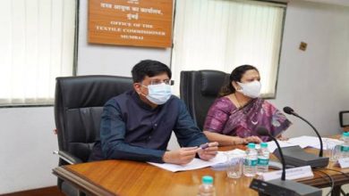 Photo of Union Textile Minister Piyush Goyal Takes Review Of Textile Sector Policies