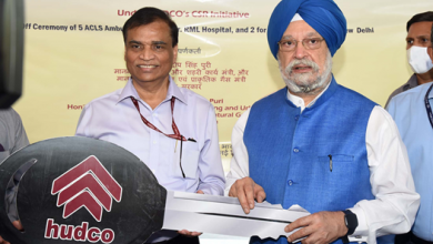 Photo of Hardeep Singh Puri Hands Over Keys Of Five Ambulances To Prominent Hospitals