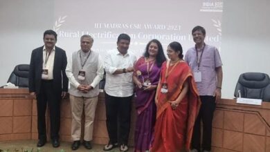 Photo of REC Receives ‘Innovative Technology Development Award’ At IIT Madras CSR Summit For Its 2 MW Rooftop Solar Plant At IIT
