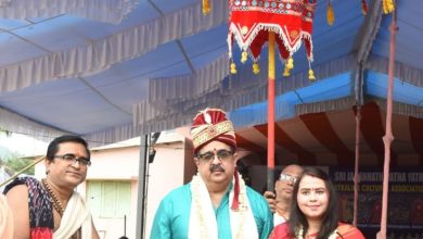 Photo of CMD RINL And President Visteel Mahila Samithi Perform Puja On Occasion Of Bahuda Yatra