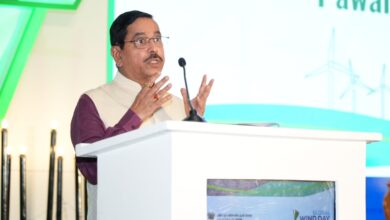 Photo of Wind Energy Is At The Centre Of India’s Strategy For Renewable Energy Sector: Union Minister Pralhad Joshi