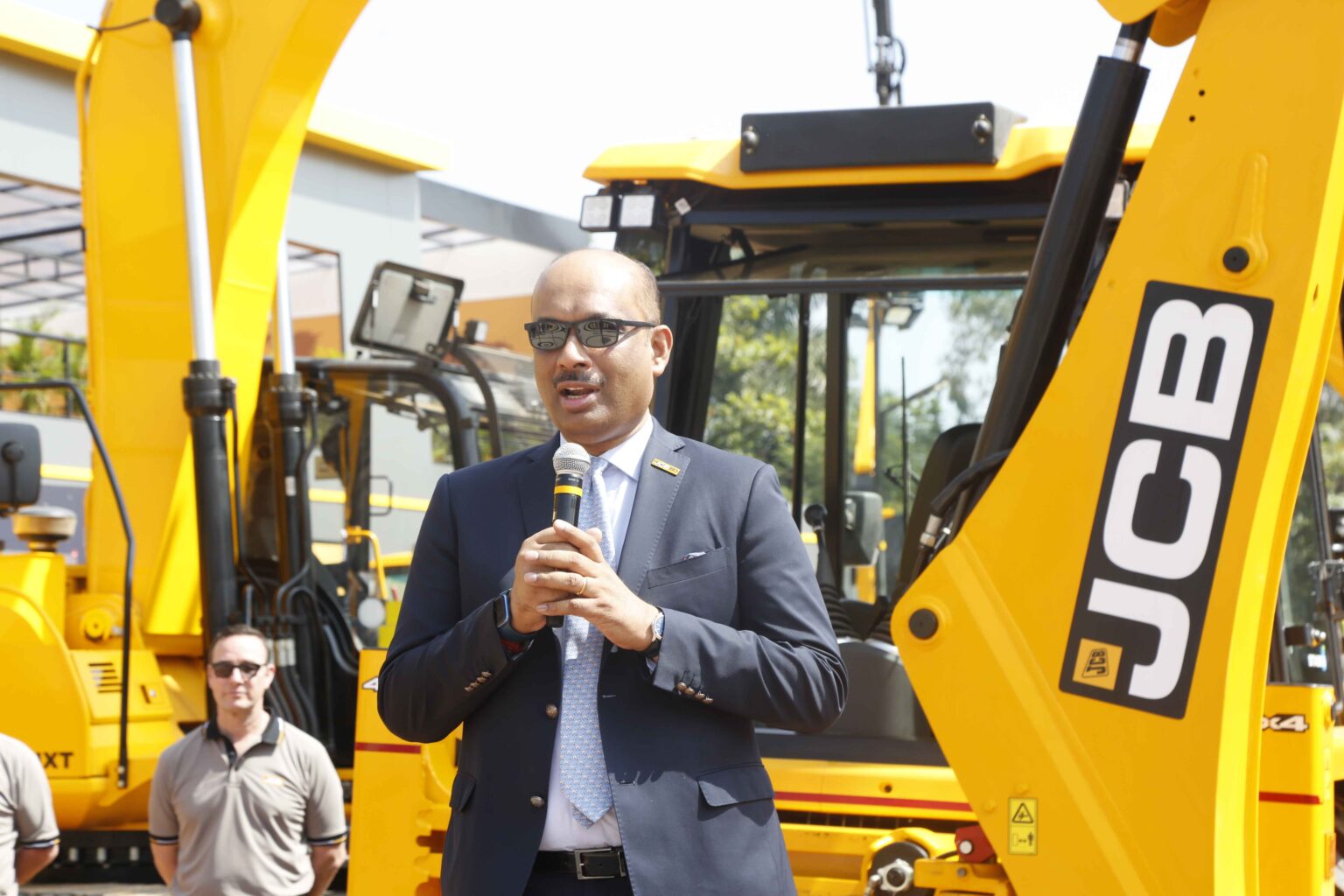 JCB India Unveils Its Largest 52-Tonne Excavator at EXCON 2025 - Indian ...