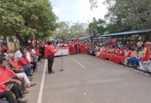Photo of Over 2 Lakh Defence Civilian Employees Join Nationwide General Strike; Stage One-Hour Work Boycott Across India