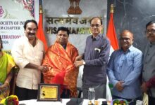 Photo of PRSI Visakhapatnam Chapter Honours DRM, Waltair Division, East Coast Railways