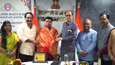 Photo of PSRI Visakhapatnam Chapter Honours DRM, Waltair Division, East Coast Railways