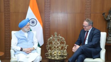 Photo of Hardeep Singh Puri Discusses Green Hydrogen Partnership with Germany’s Thuringia